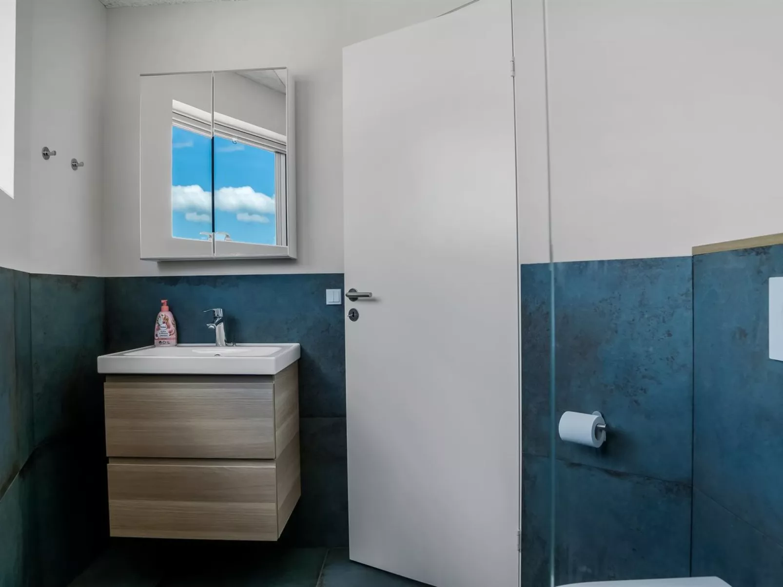 "Tamina" - 50m from the sea-Inside