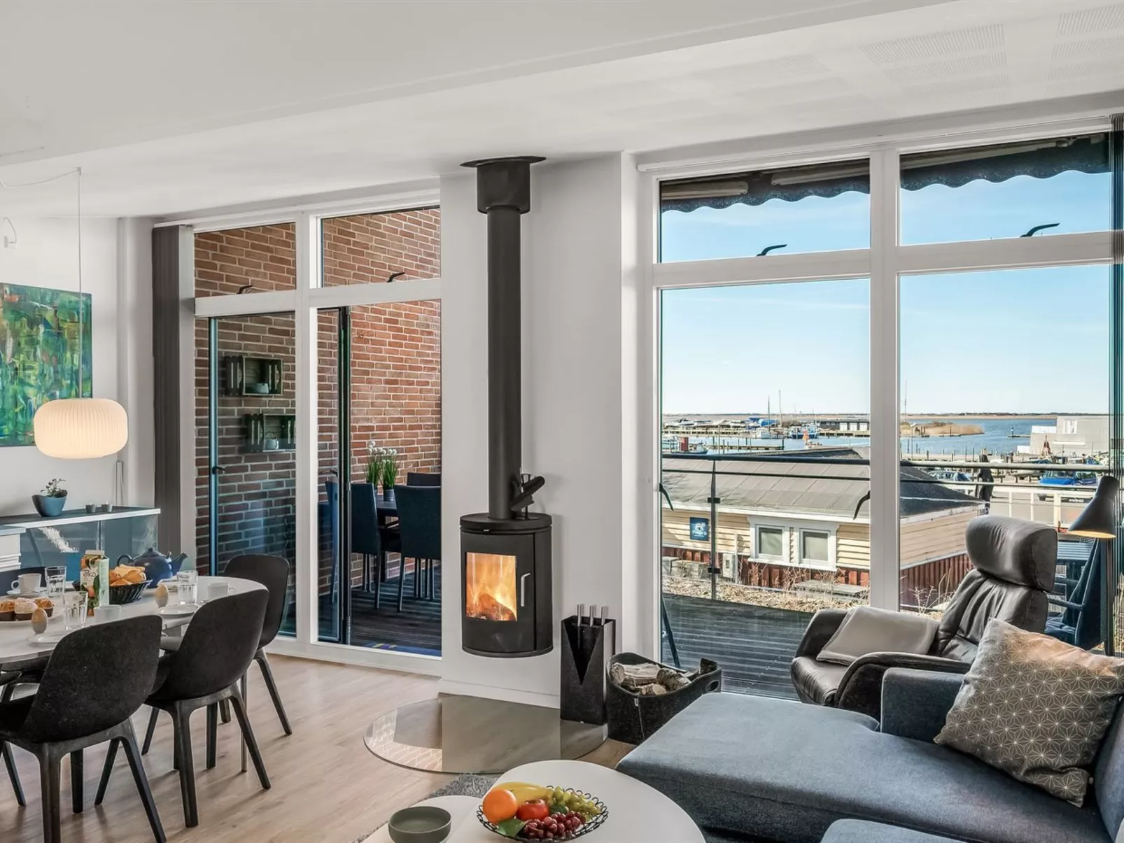 "Gustav" - 100m to the fjord-Dedans