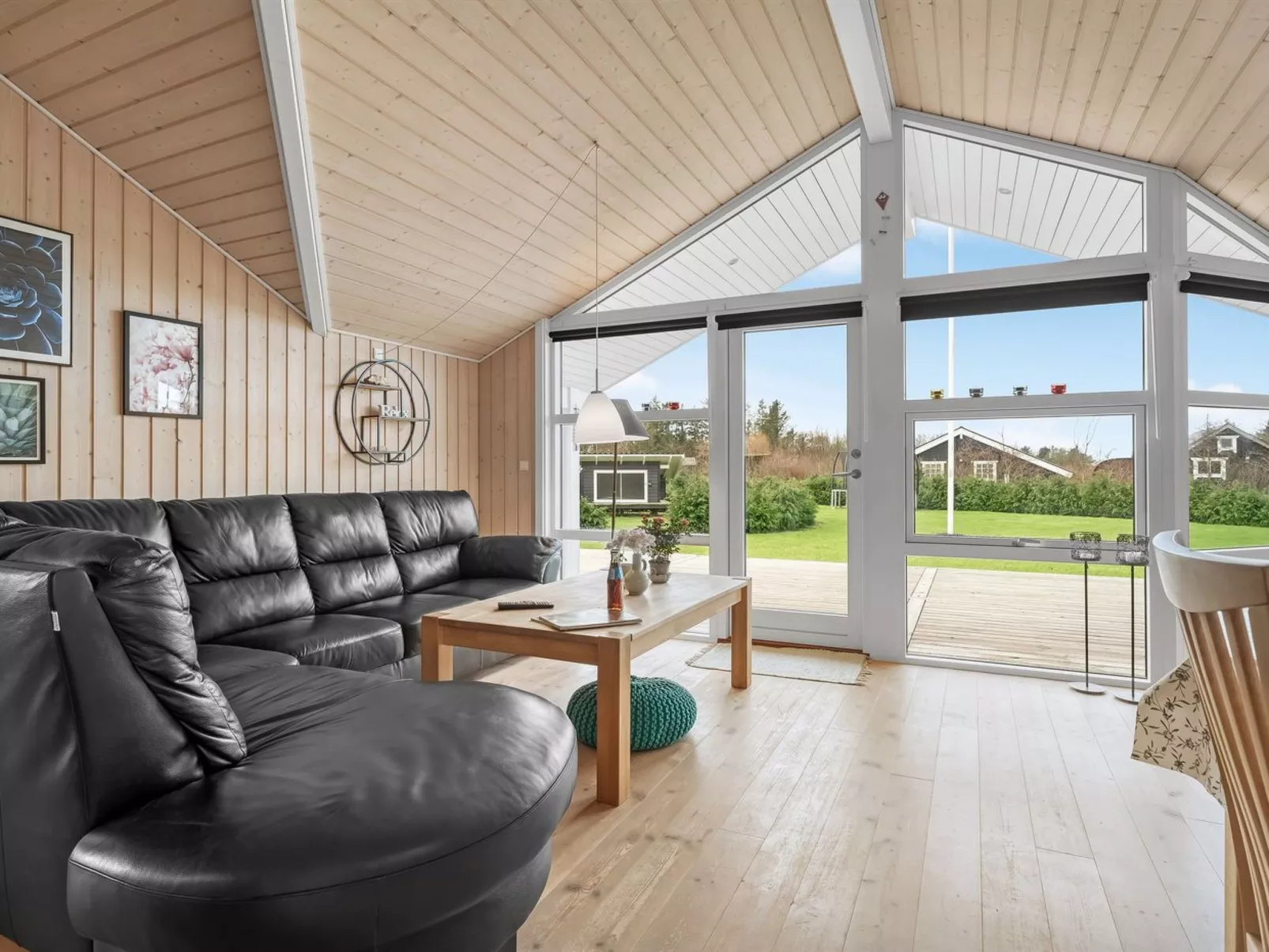 "Antero" - 500m to the fjord-Inside