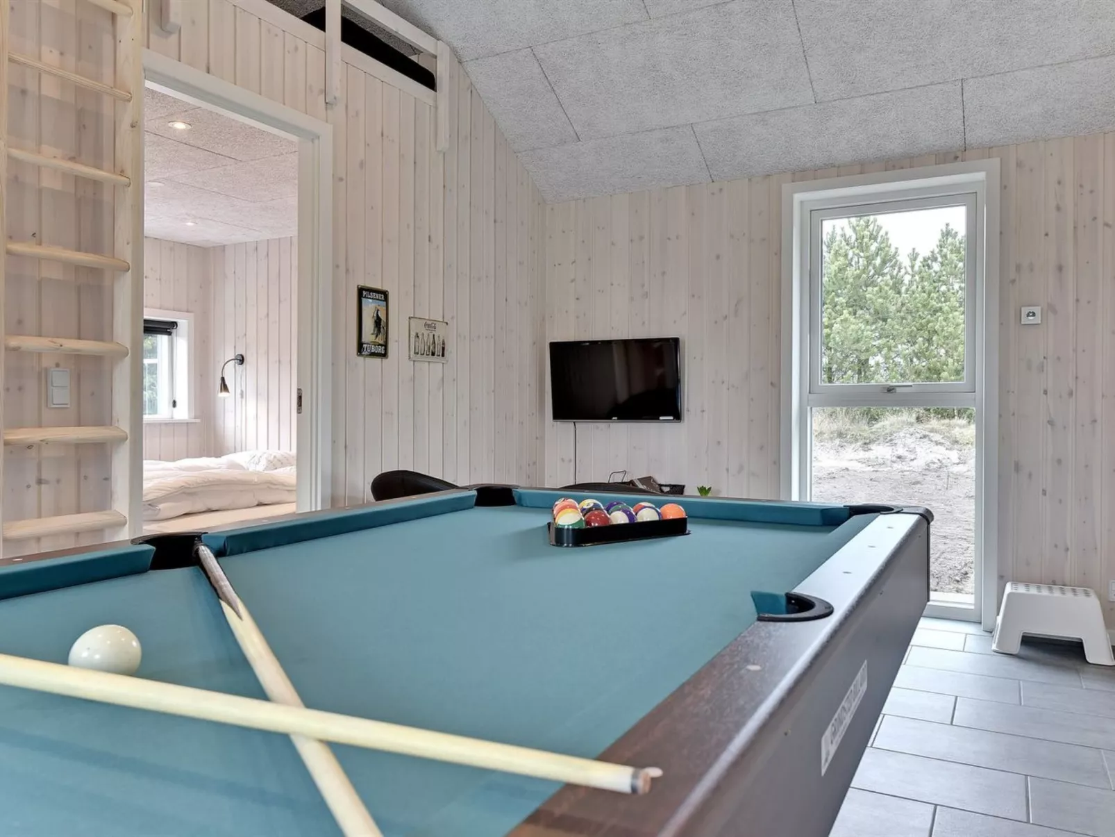 "Hwithoveth" - 1.4km from the sea-Dedans