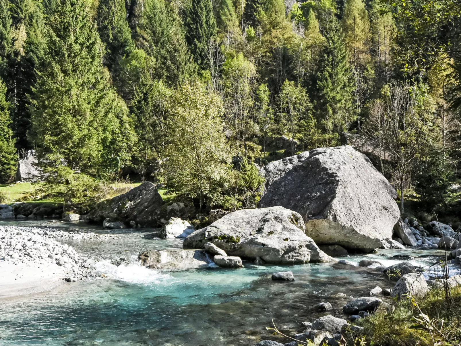 Val di Mello Mountain Flat-Area