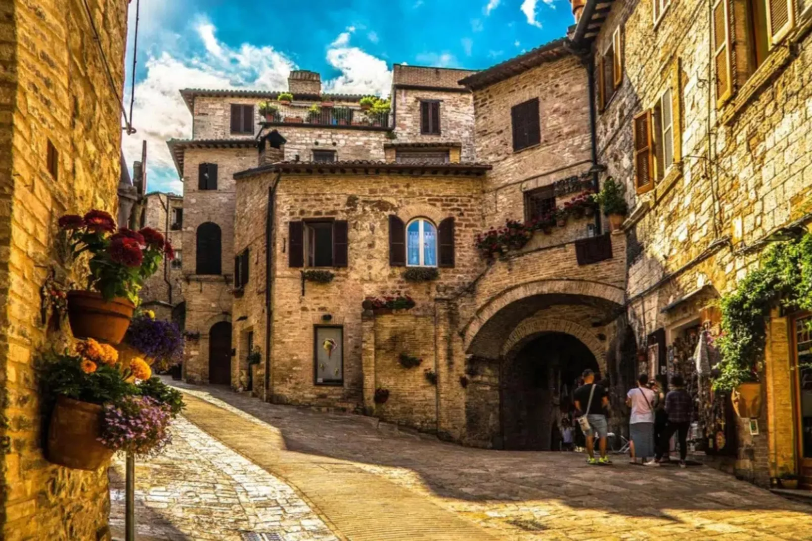 Acqua-Areas within 20km in summer