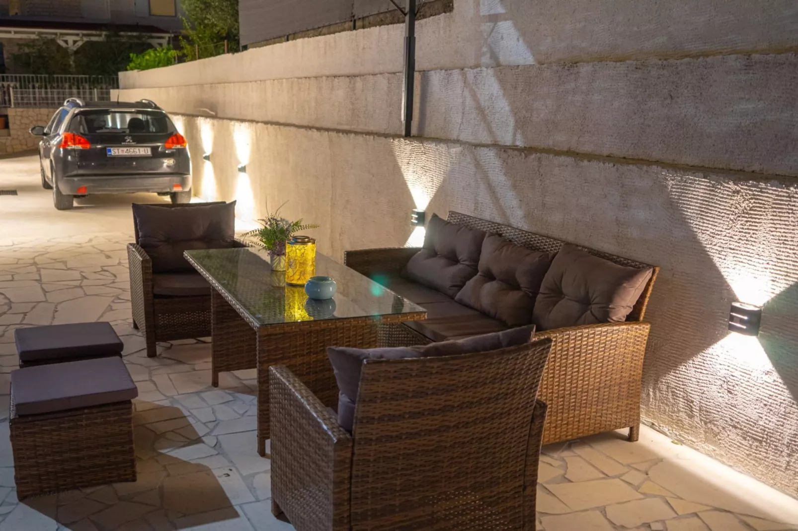 One-Bedroom Apartment (A4)-Parkplatz