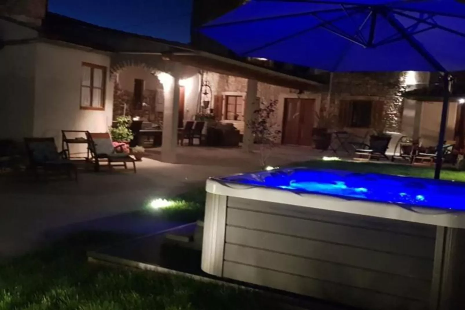 Superior one bedroom apartment ( First floor)-(A1)-Piscine