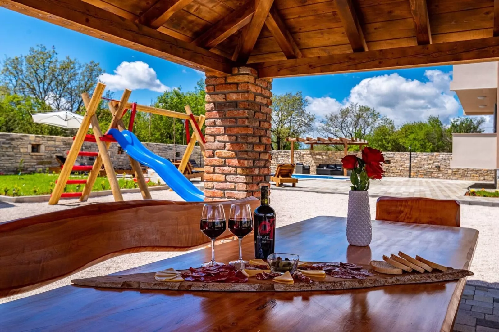 Luxury Villa Escape-Terrace balcony