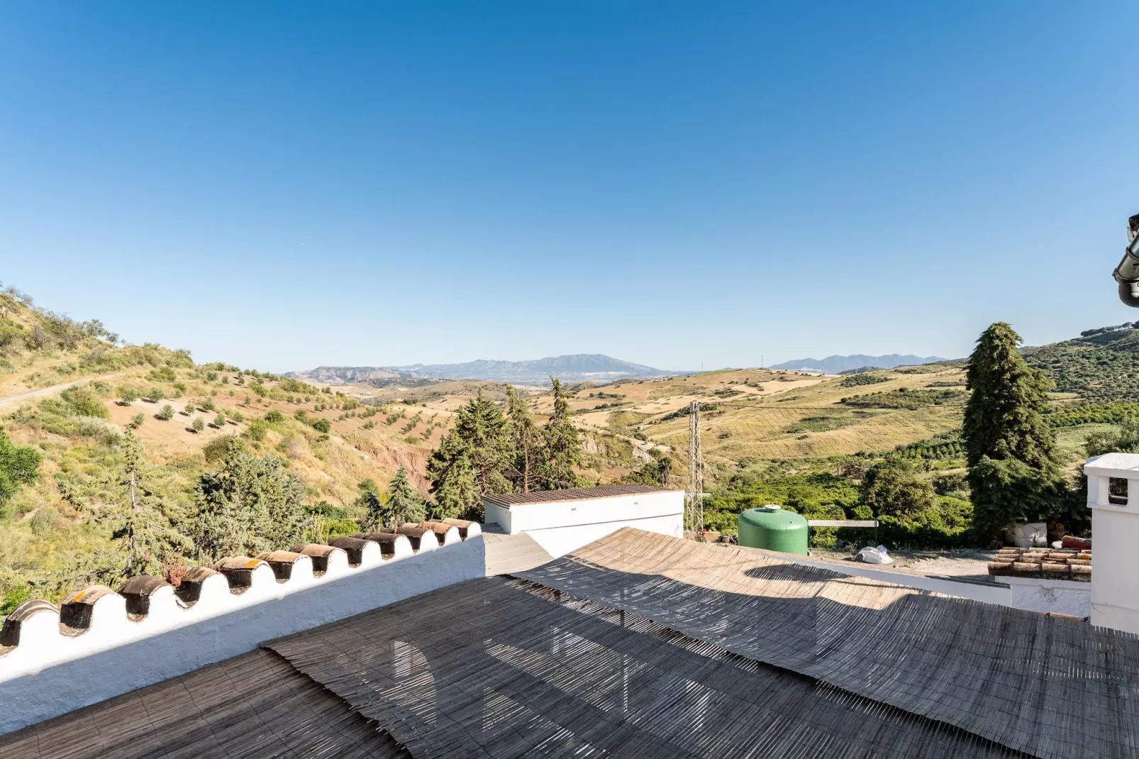 CT 390 - Faros Zen Ohm & Yoga Retreat - Cortijo Pura Paz in Casarabonela-Vue d'été