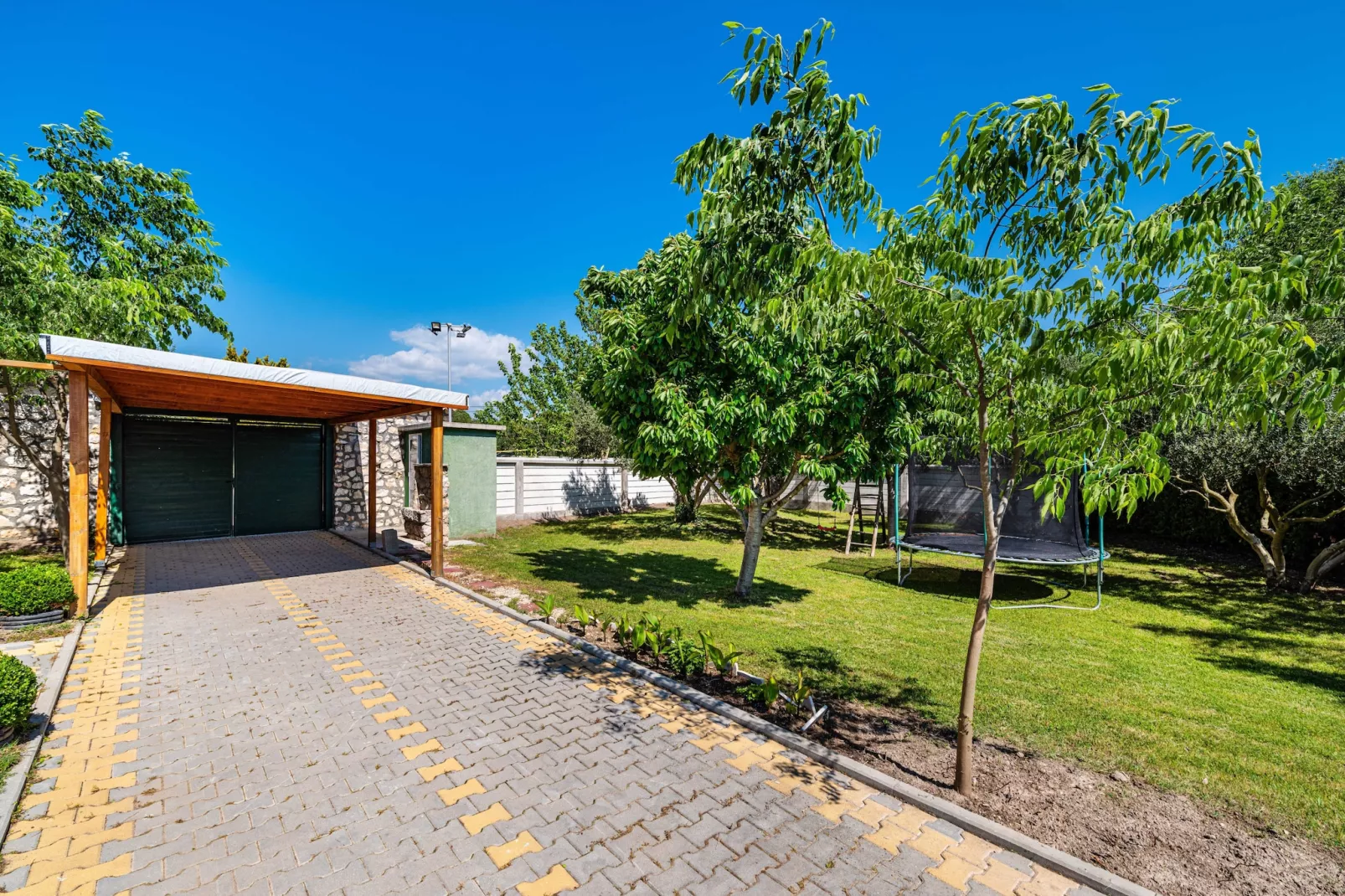 Authentic stone house Momo-Facilities