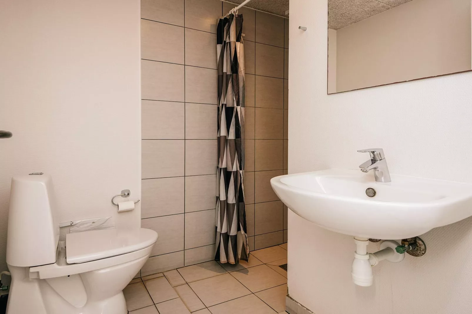 16 person holiday home in Glesborg-Indoor