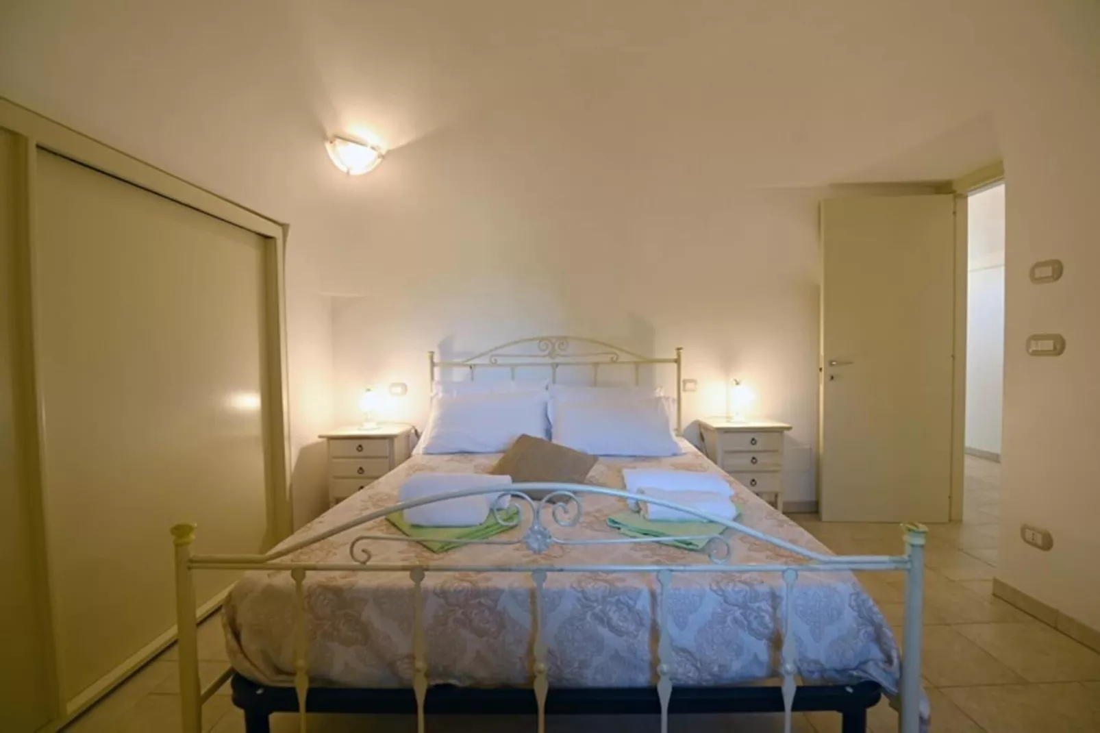 Holiday home Cisternino-Trullo Ulivo Antico-Chambre