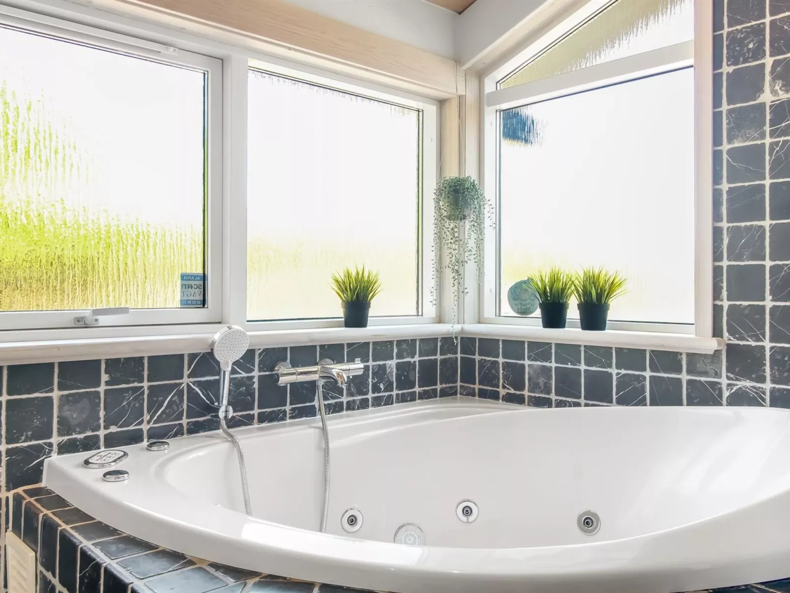 "Elvan" - 450m from the sea-Inside