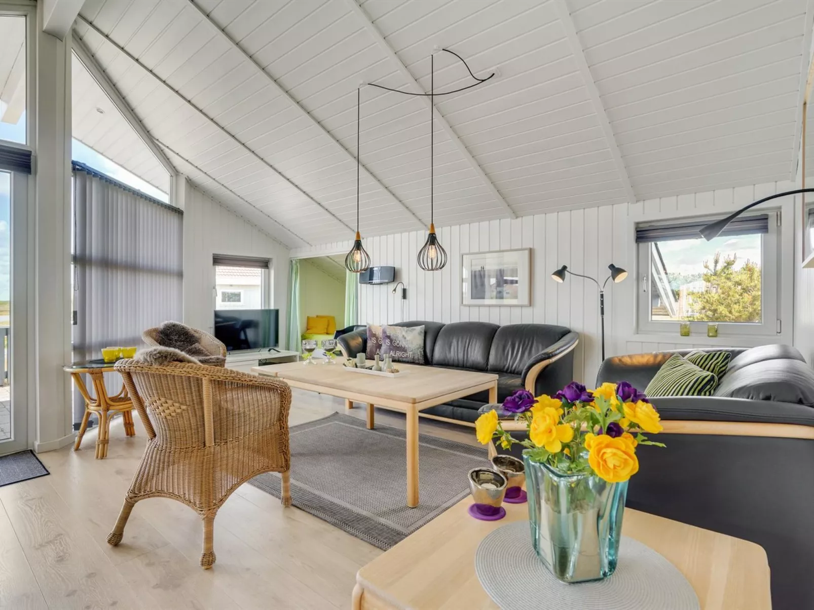 "Freek" - 400m from the sea-Inside