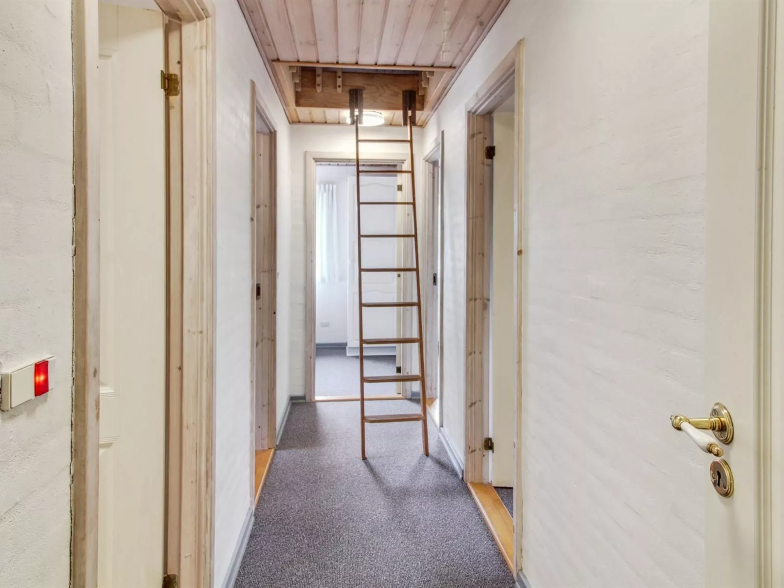 "Albin" - 2.8km from the sea-Dedans