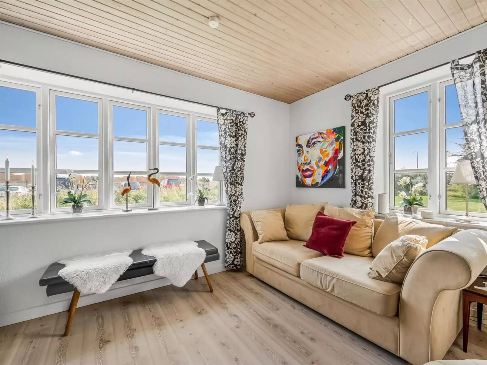 "Urte" -  from the sea-Inside