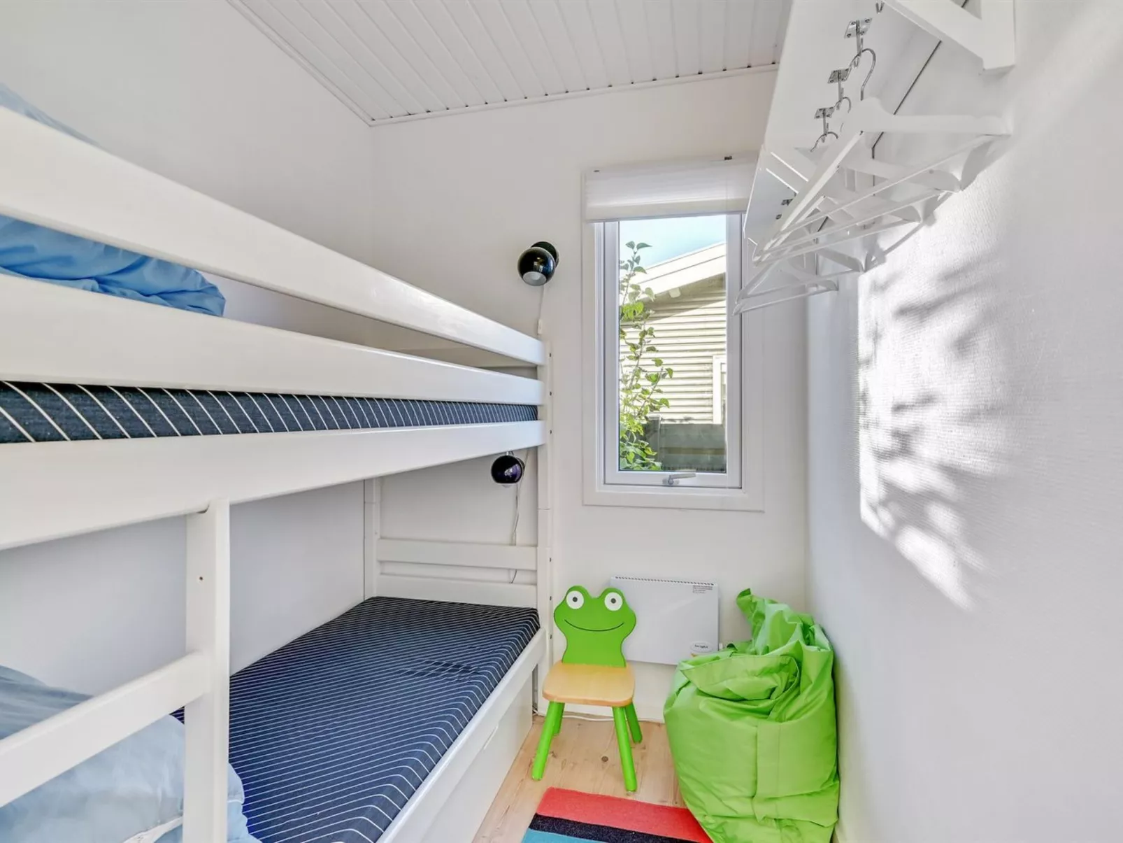 "Elfrede" - 600m from the sea-Drinnen