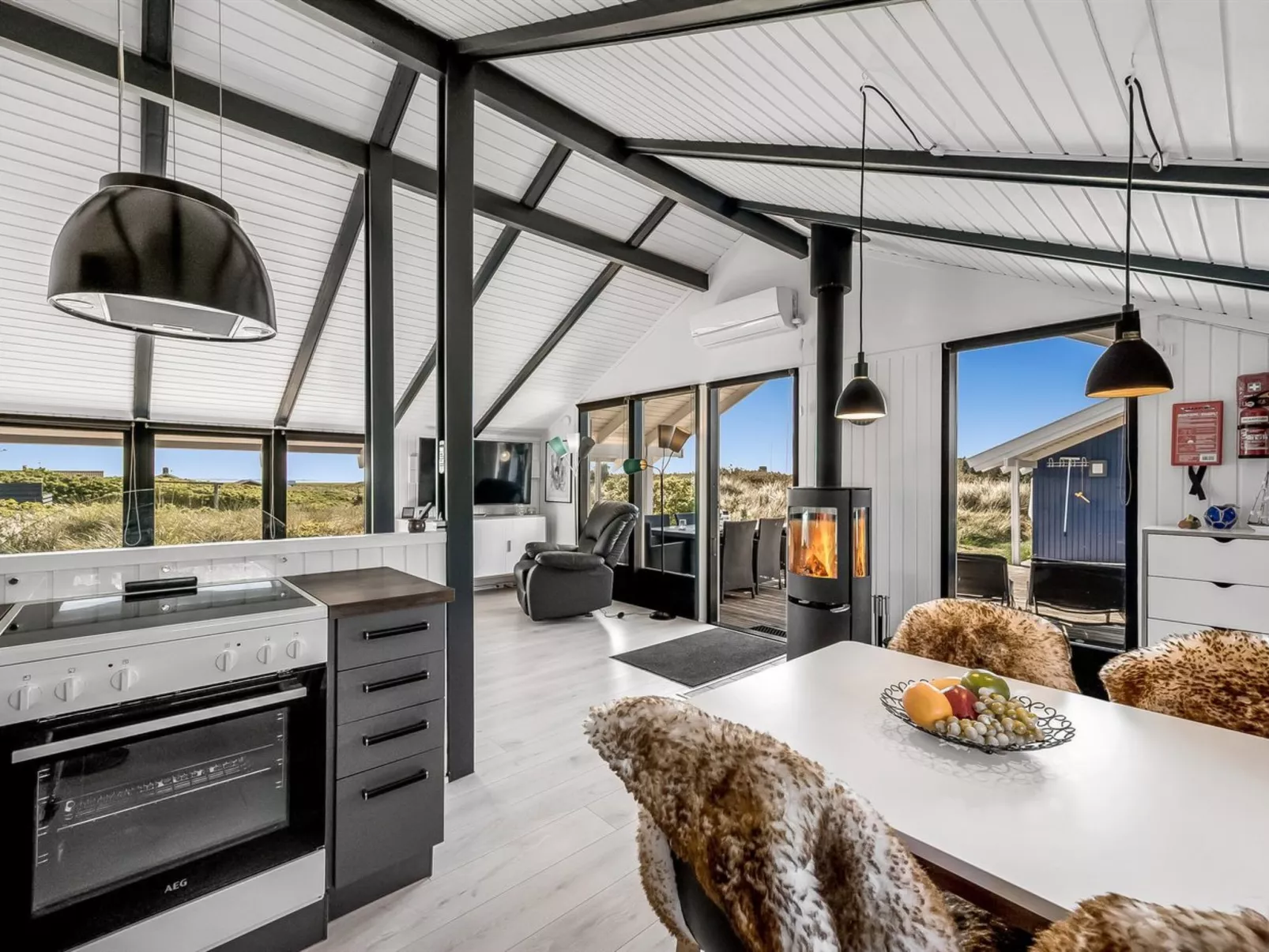 "Asalonis" - 250m from the sea-Inside