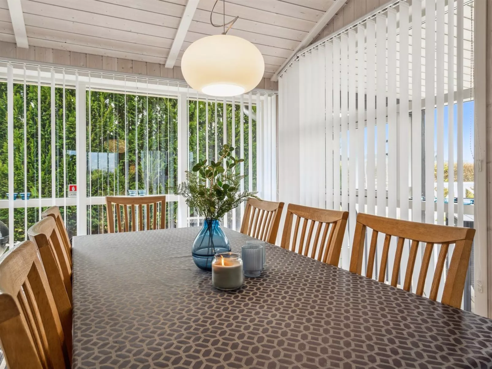 "Arnod" - 400m from the sea-Dedans