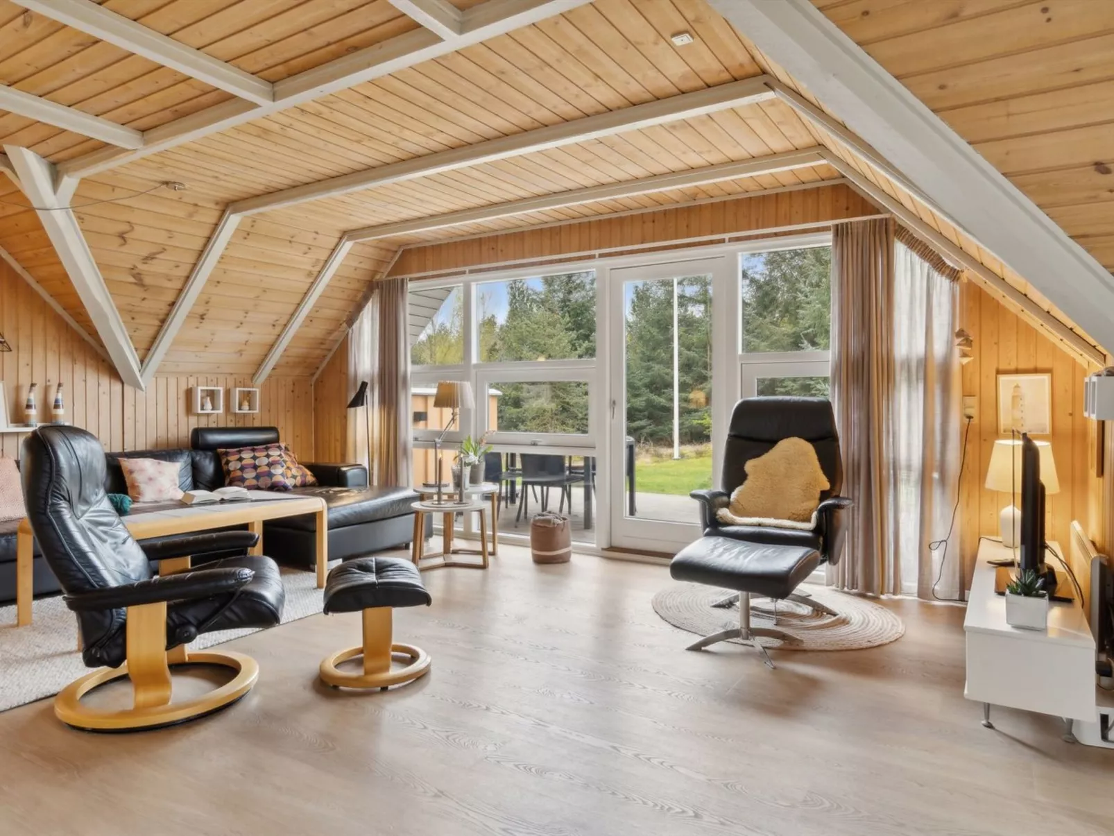 "Wale" - 3.3km from the sea-Drinnen