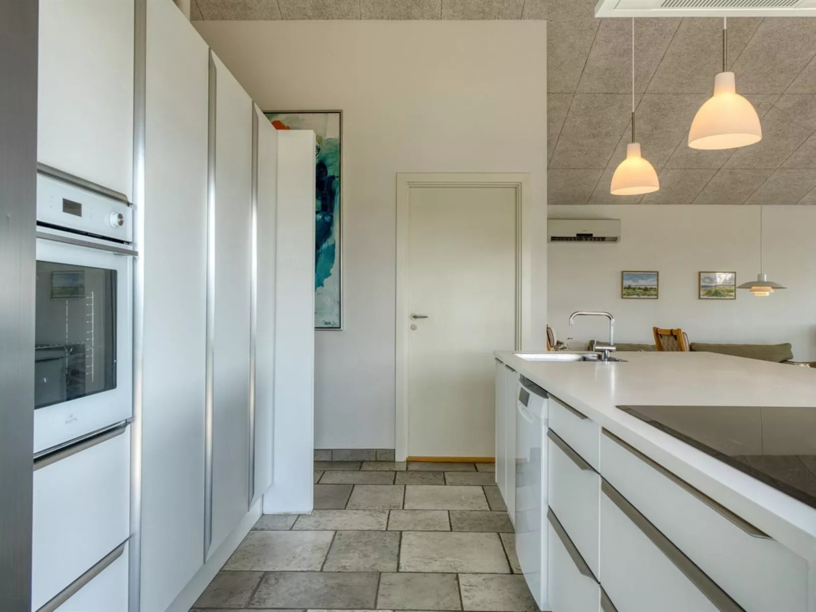 "Elissa" - 50m to the fjord-Inside