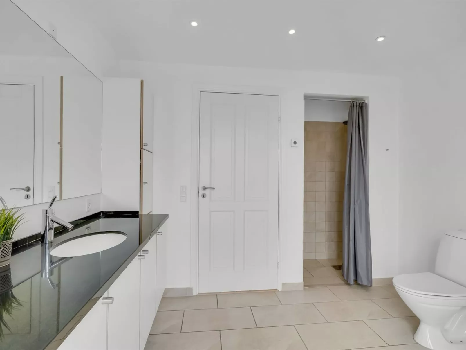 "Elisebeth" - 500m from the sea-Drinnen