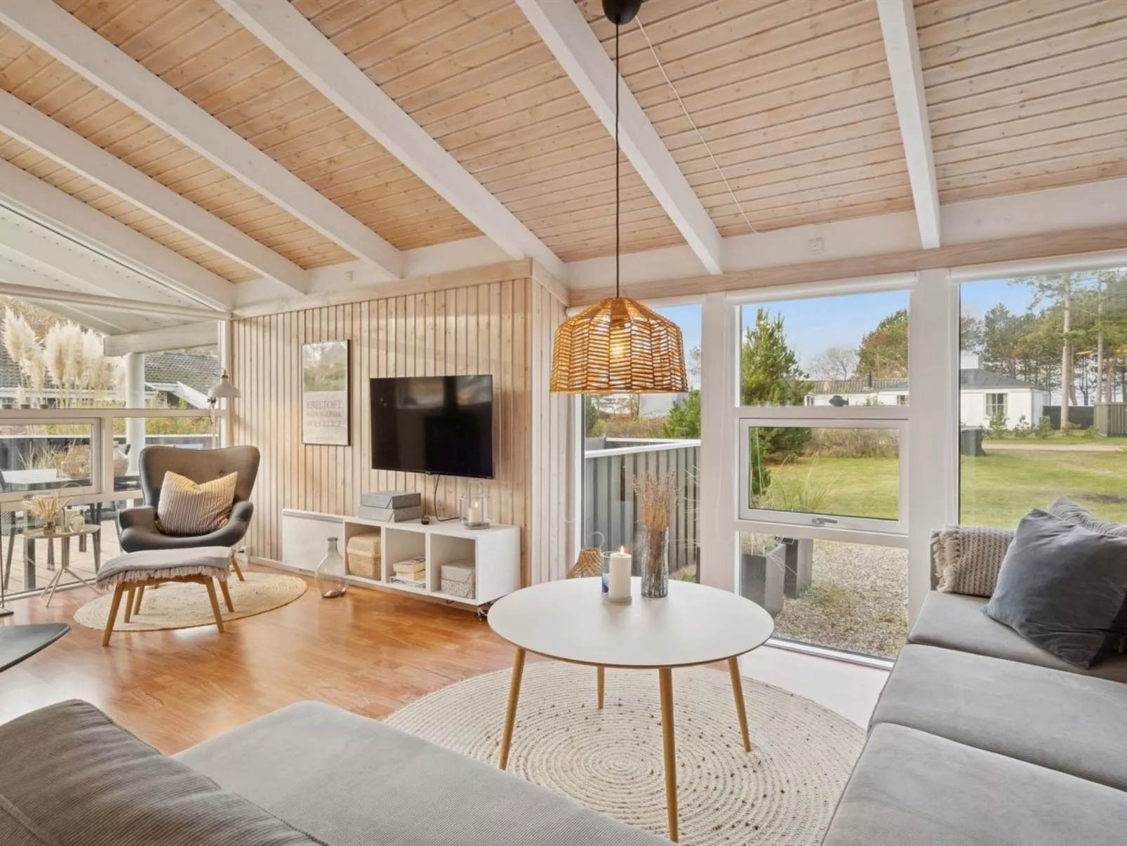 "Alvy" - 200m from the sea-Inside