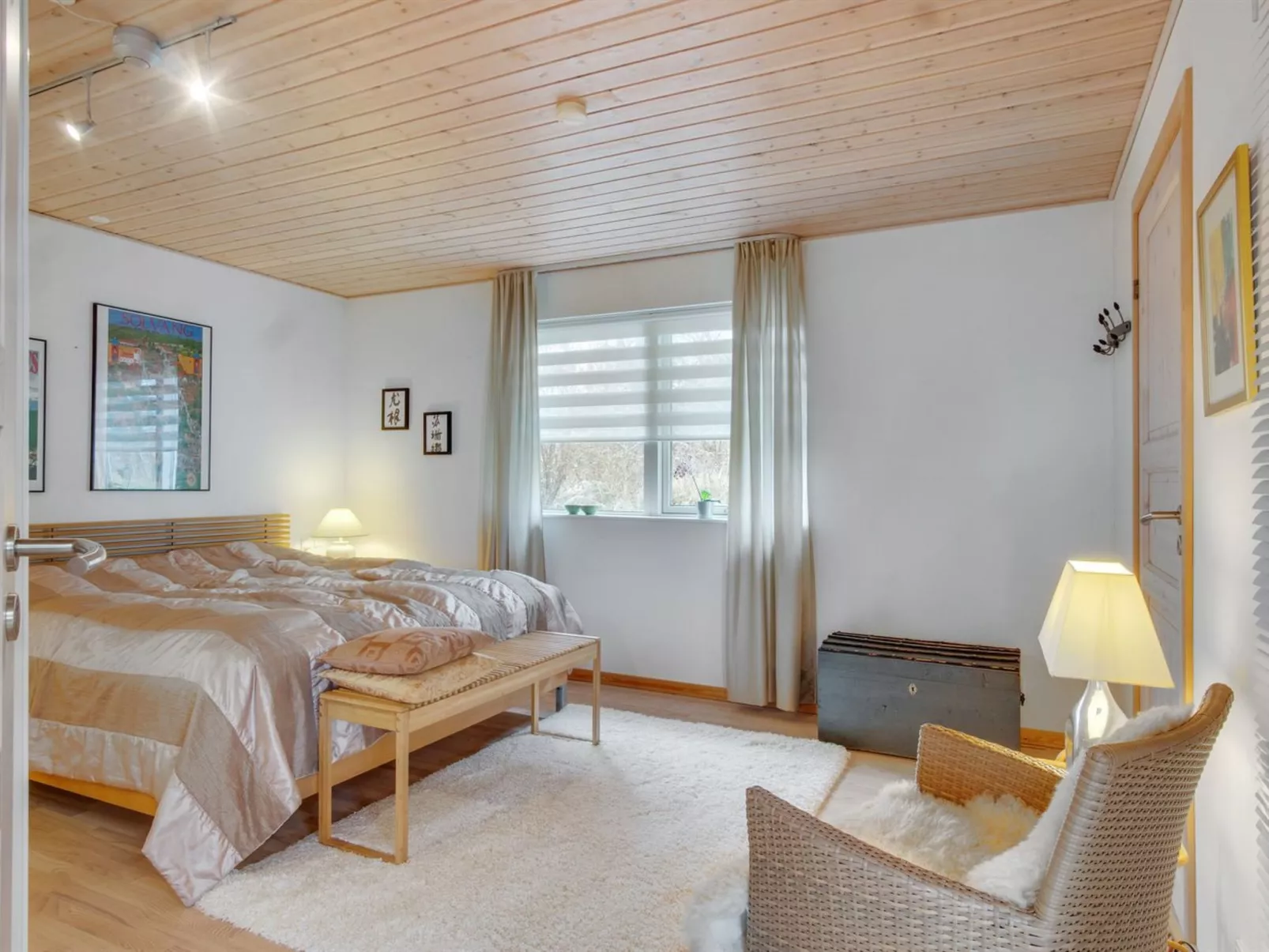 "Sahid" - 20m from the sea-Inside