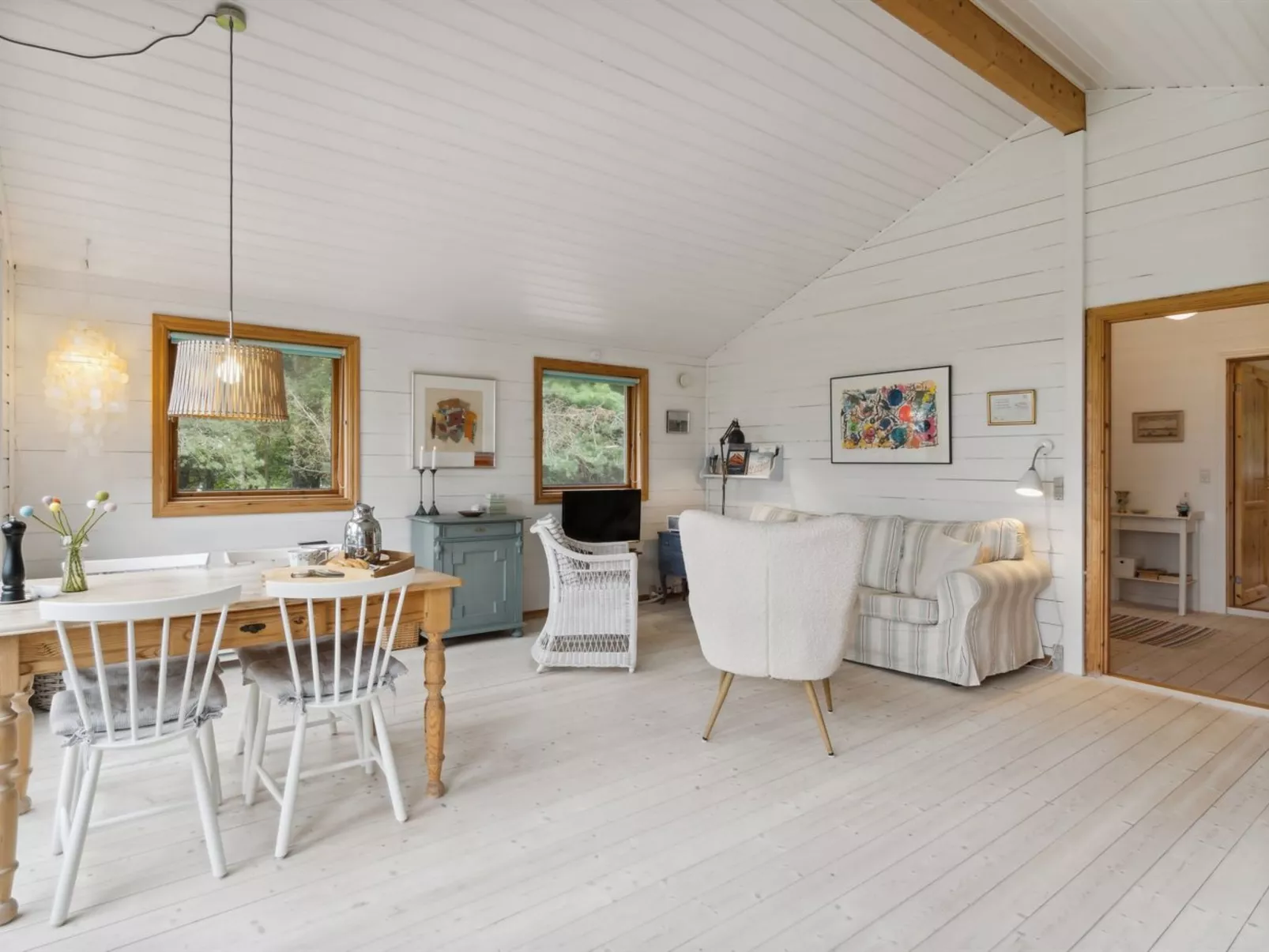 "Lycka" - 3km from the sea-Drinnen