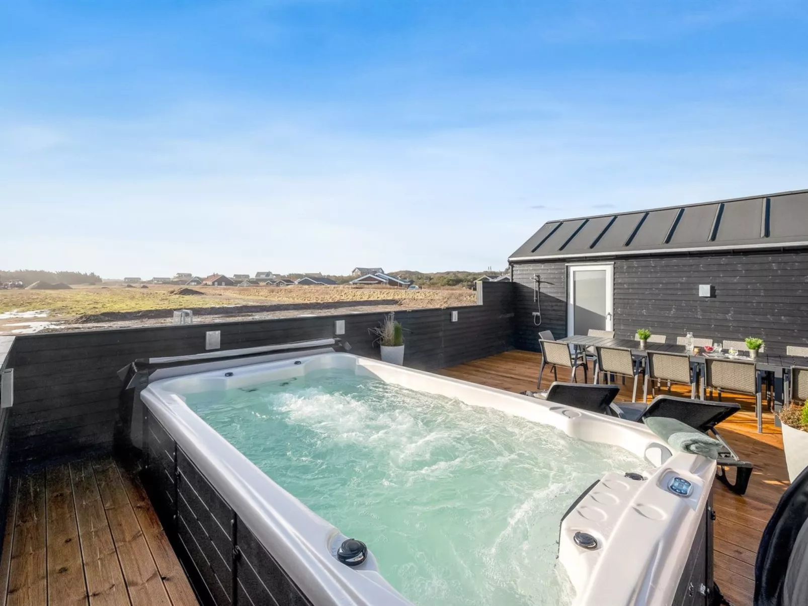 "Ivar" - 300m from the sea-Inside