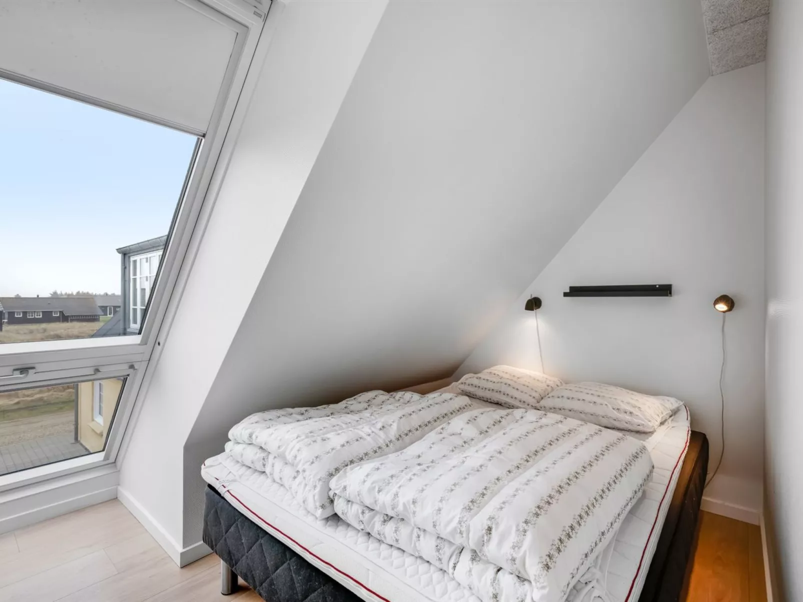 "Nafne" - 1.2km from the sea-Dedans