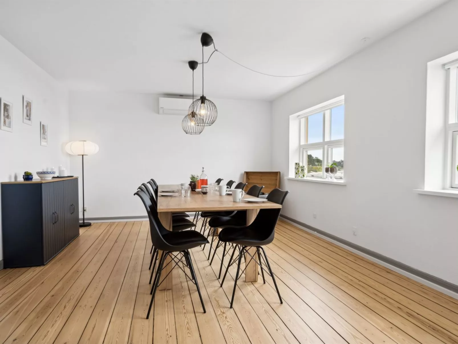 "Sira" - 25m from the sea-Inside