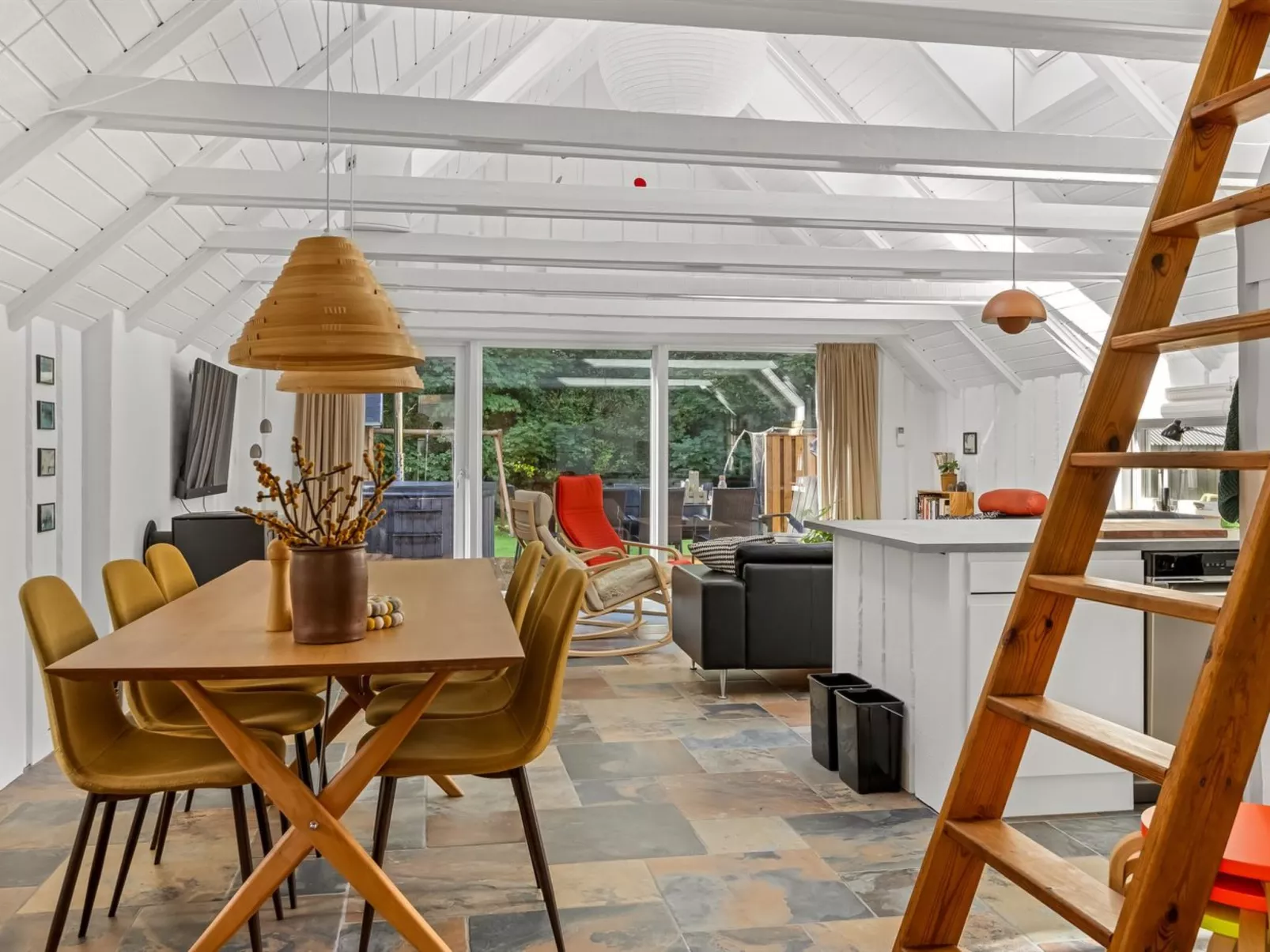 "Diderik" - 30km from the sea-Inside