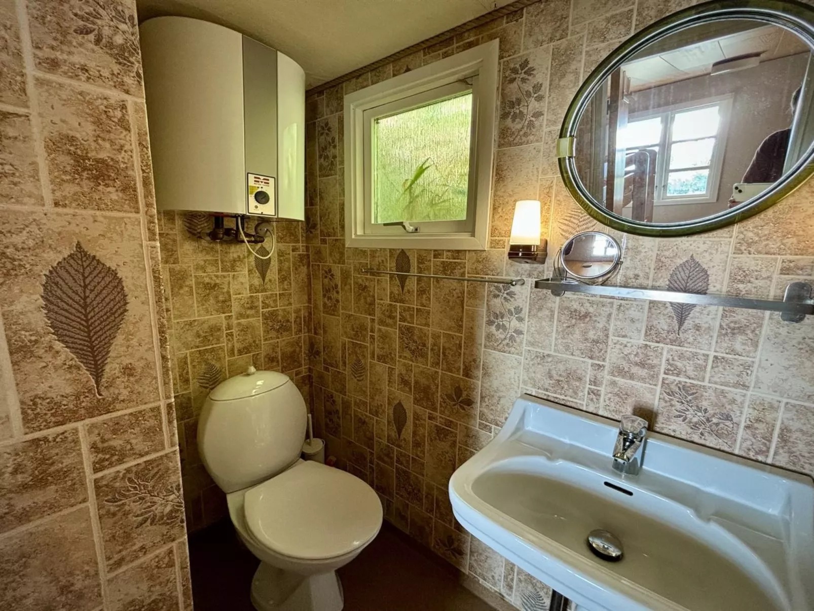 "Drifa" - 20m from the sea-Drinnen