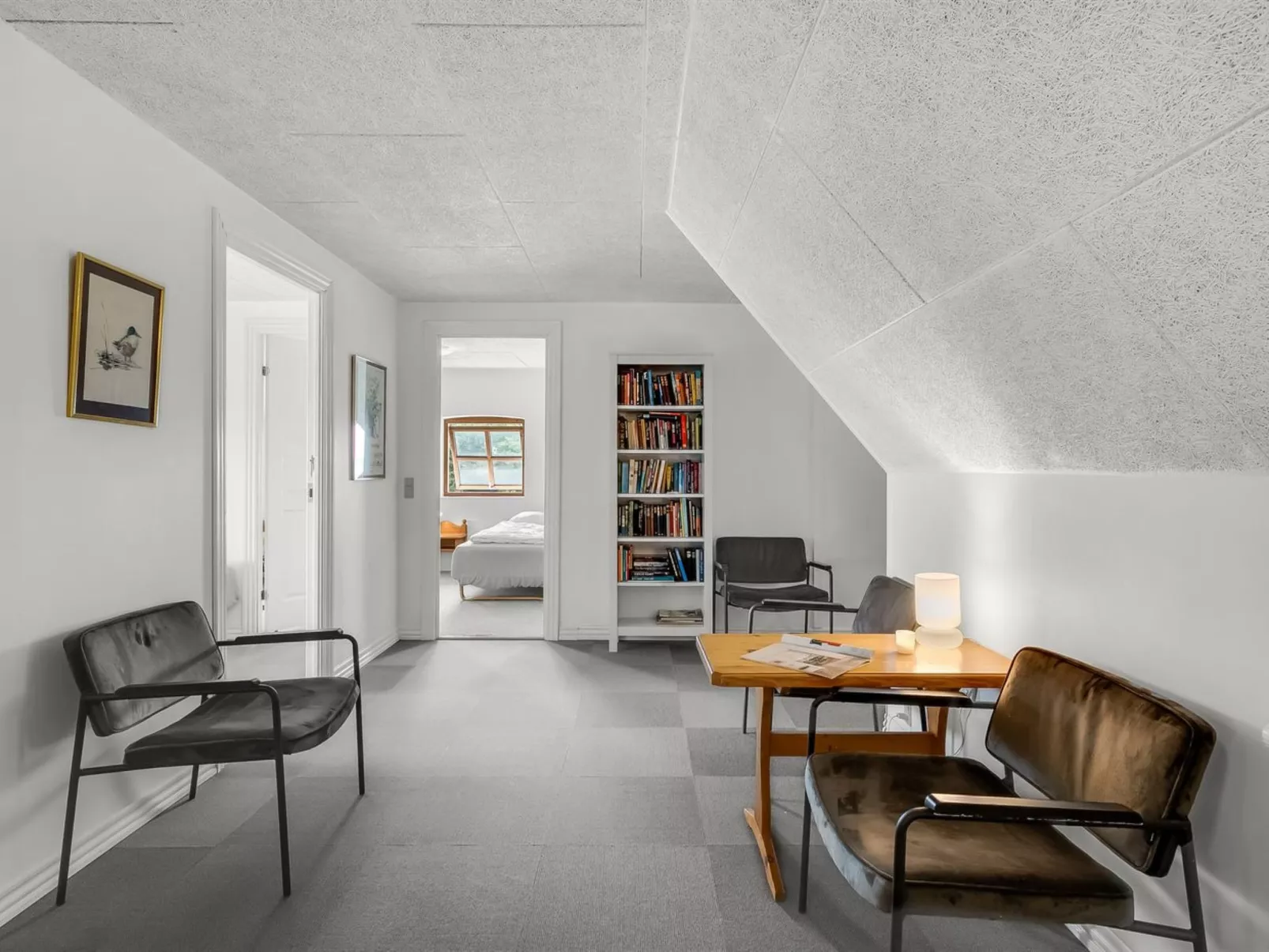 "Darleen" - 850m to the fjord-Drinnen