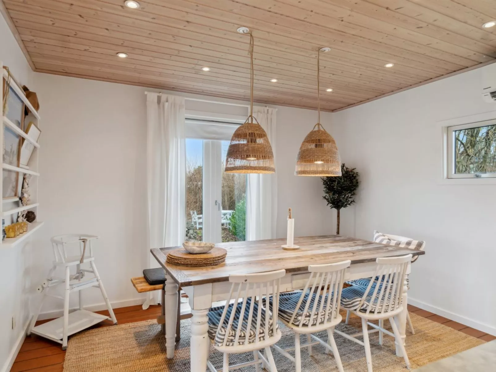 "Eero" - 175m to the fjord-Inside