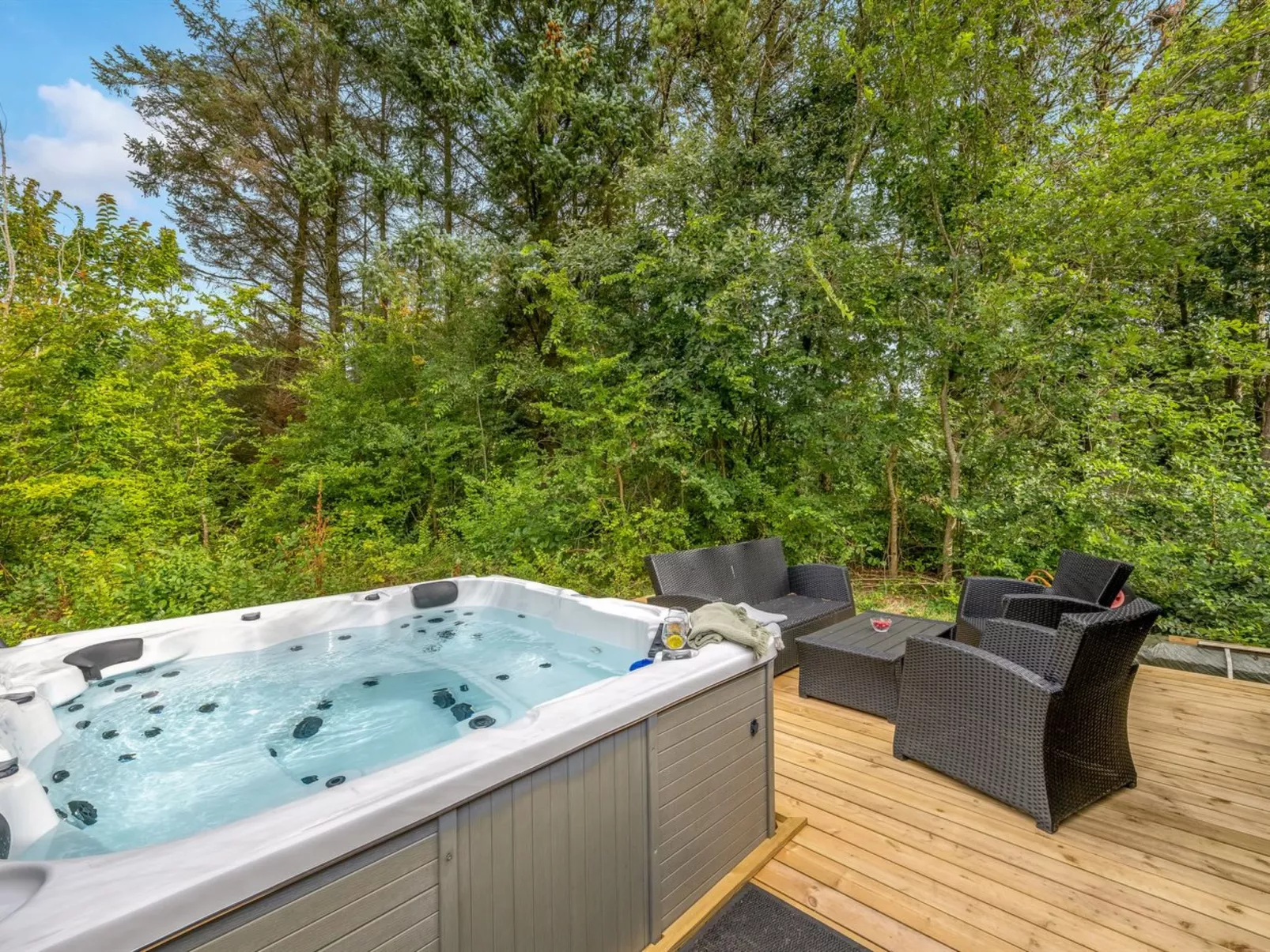 "Tiina" - 500m to the fjord-Inside