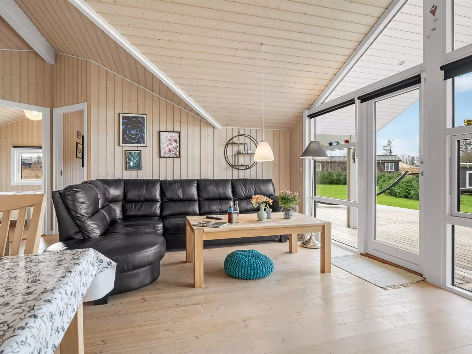 "Antero" - 500m to the fjord-Inside