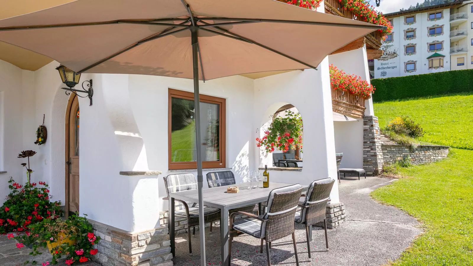 Landhaus Marchfeld Top 4-Terrace balcony