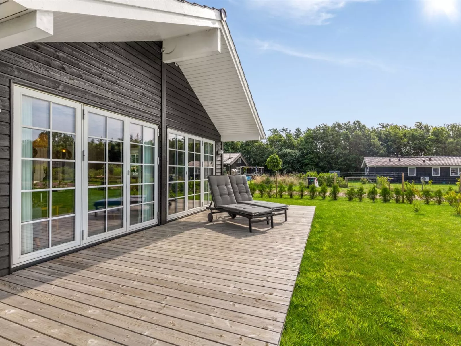 "Hellevi" - 900m from the sea-Dehors