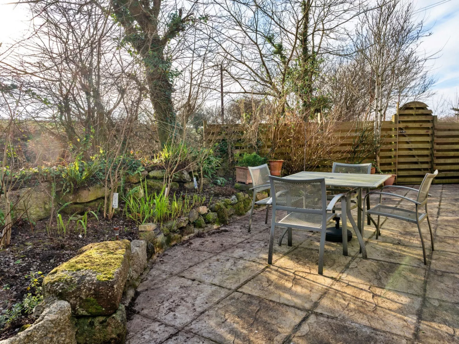 No.1 Gladys' Orchard-Draußen