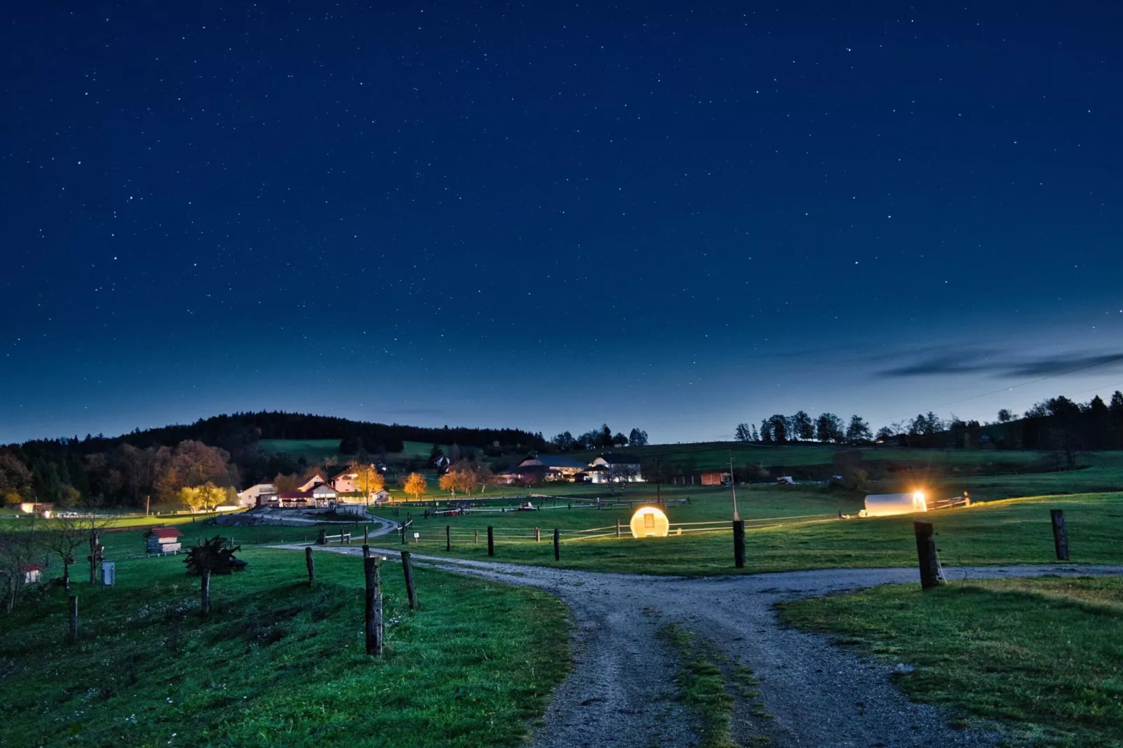 Visnja Gora Meadow Hideaway with Terrace - One Bedroom Cottage with Terrace (owner Hiška na skalci)-Im Freien