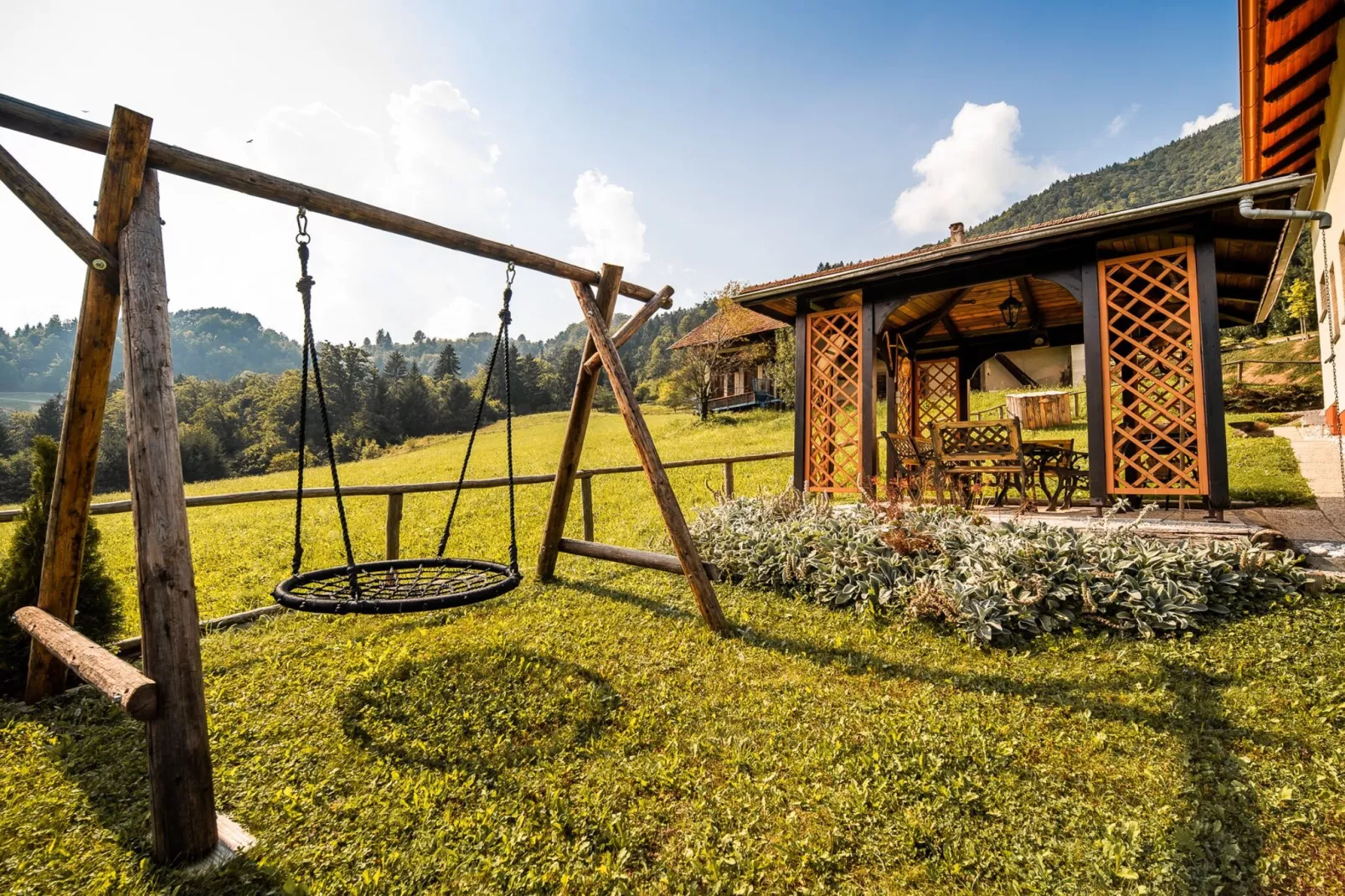 Bloomfield Retreat Country House with Sauna - Three Bedroom Country House-Im Freien