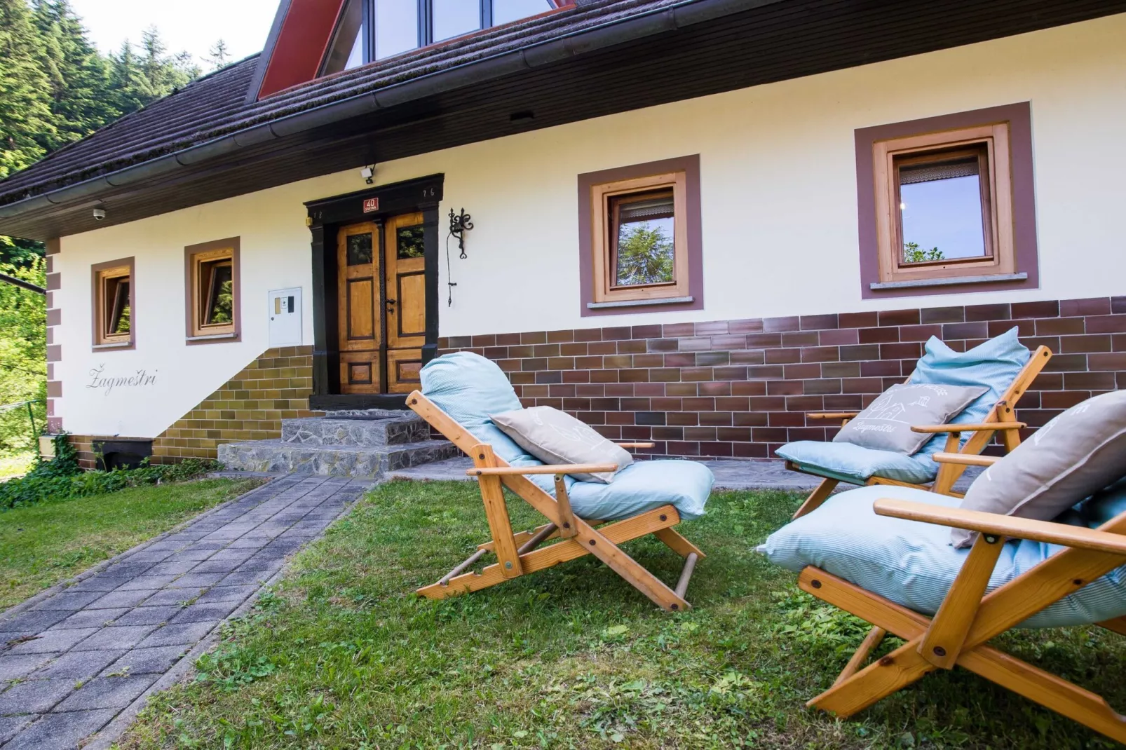 Rustic Authentic Holiday Home with Terrace and Wood Stove - Three Bedroom Holiday Home with Terrace-Im Freien