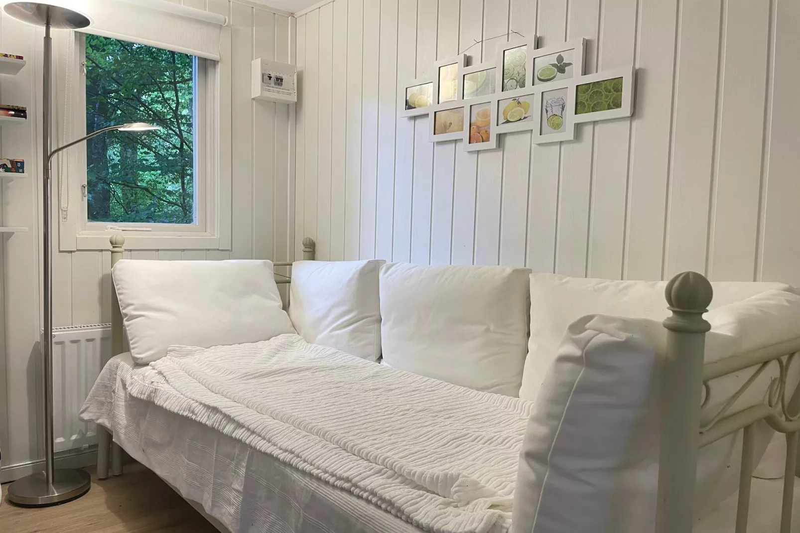 Charmant chalet au bord du lac avec sauna-Intérieur