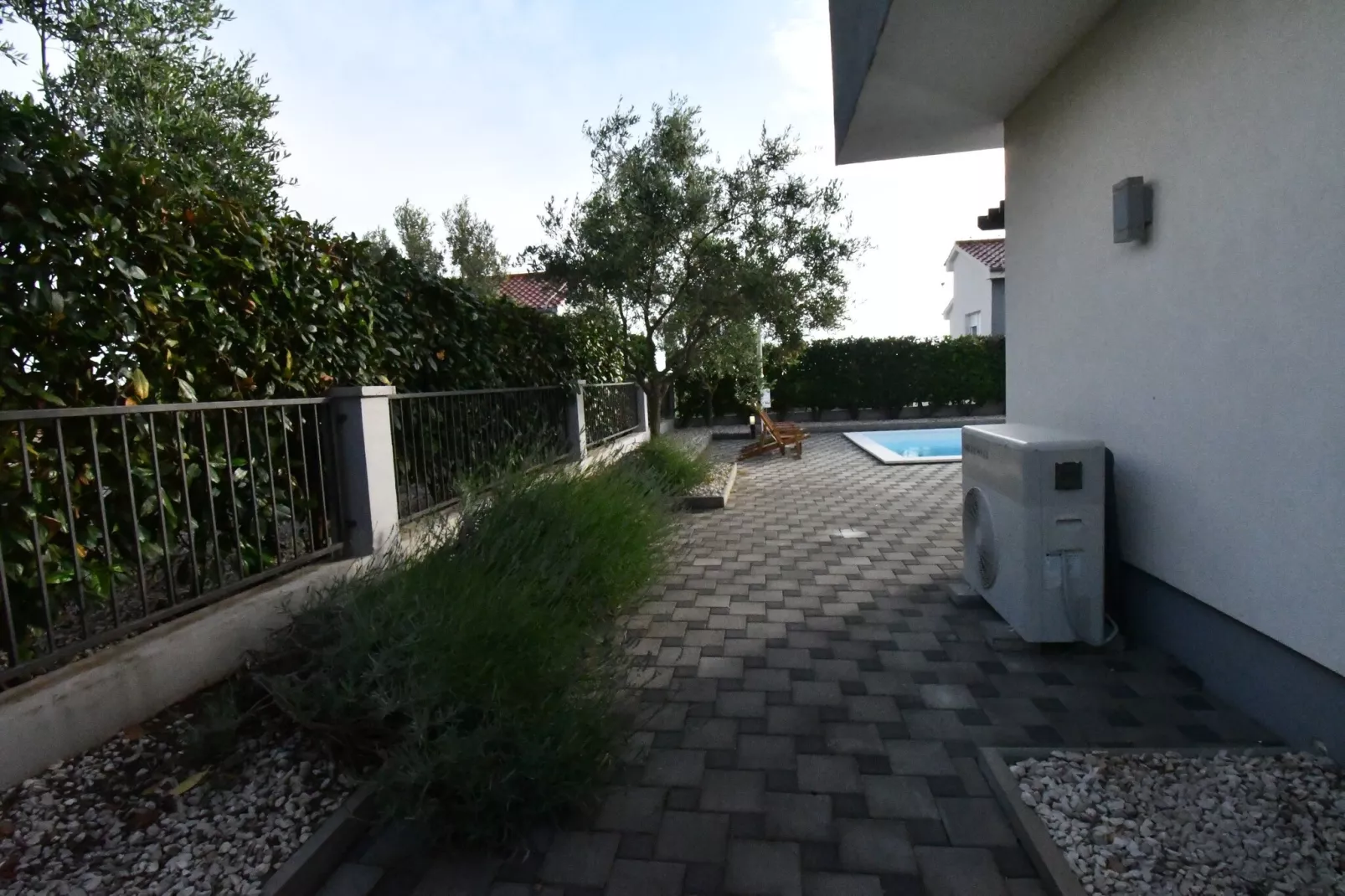 Luxury Escape with Swimming Pool & Modern Design -Deluxe Four Bedroom Villa with Private Pool (Villa 6)-Im Freien