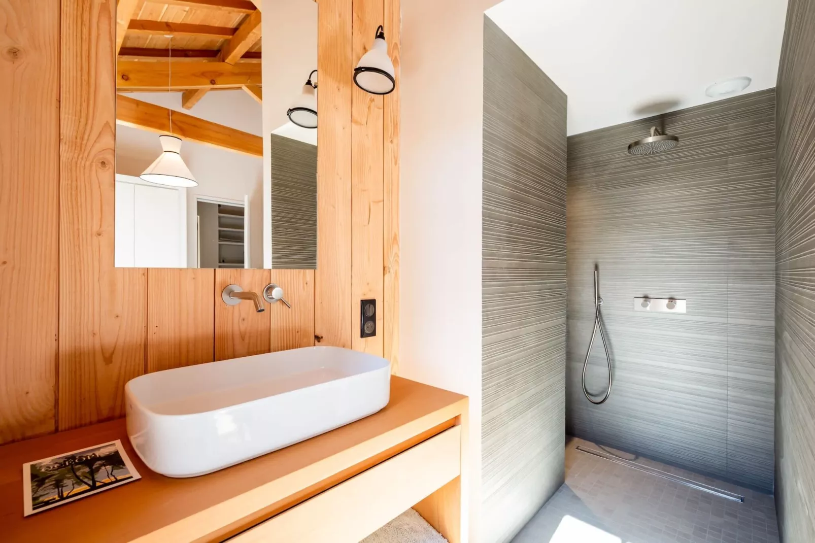 Villa Sylvestre-Bathroom