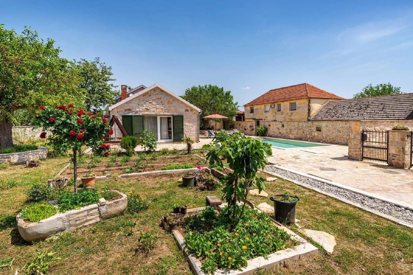 Authentic Villa Zvonko-Garten Sommer