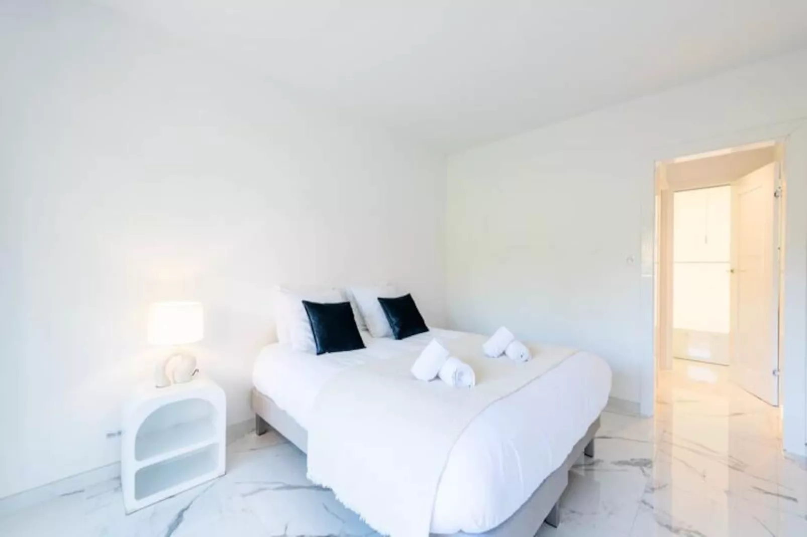 Résidence Spacieux 3p En R&eacute;sidence Avec Piscine-Untagged