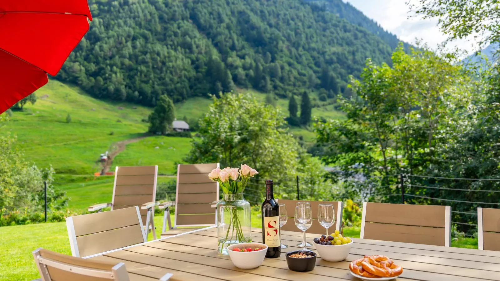 Sperlingnest-Terrasse/Balkon