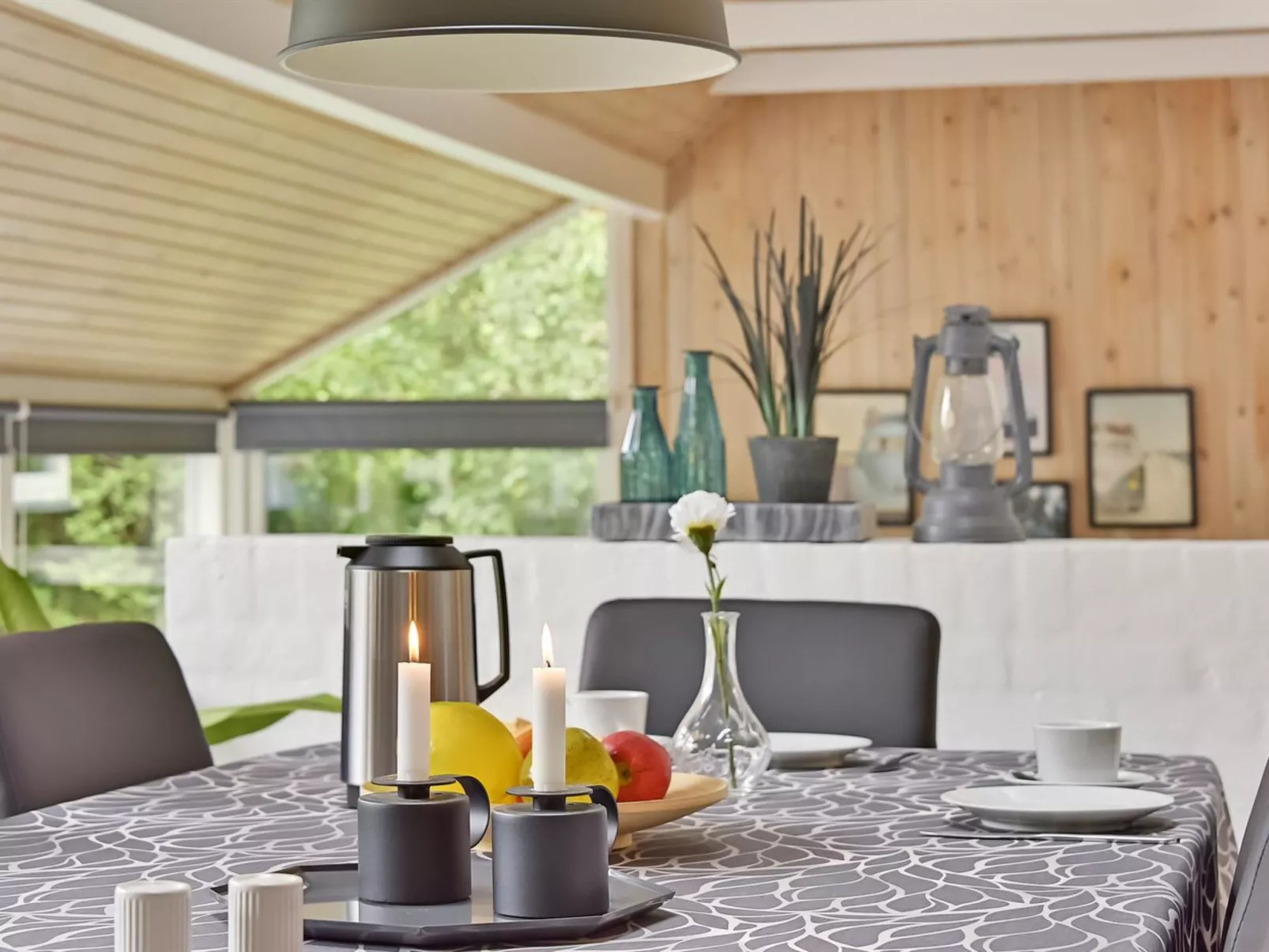 "Ellanor" - 1km from the sea-Inside