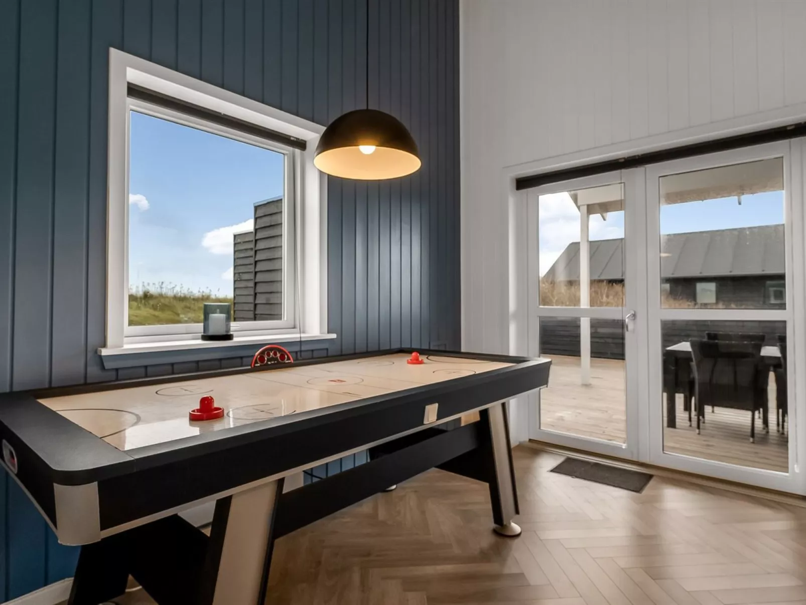 "Markku" - 400m from the sea-Inside