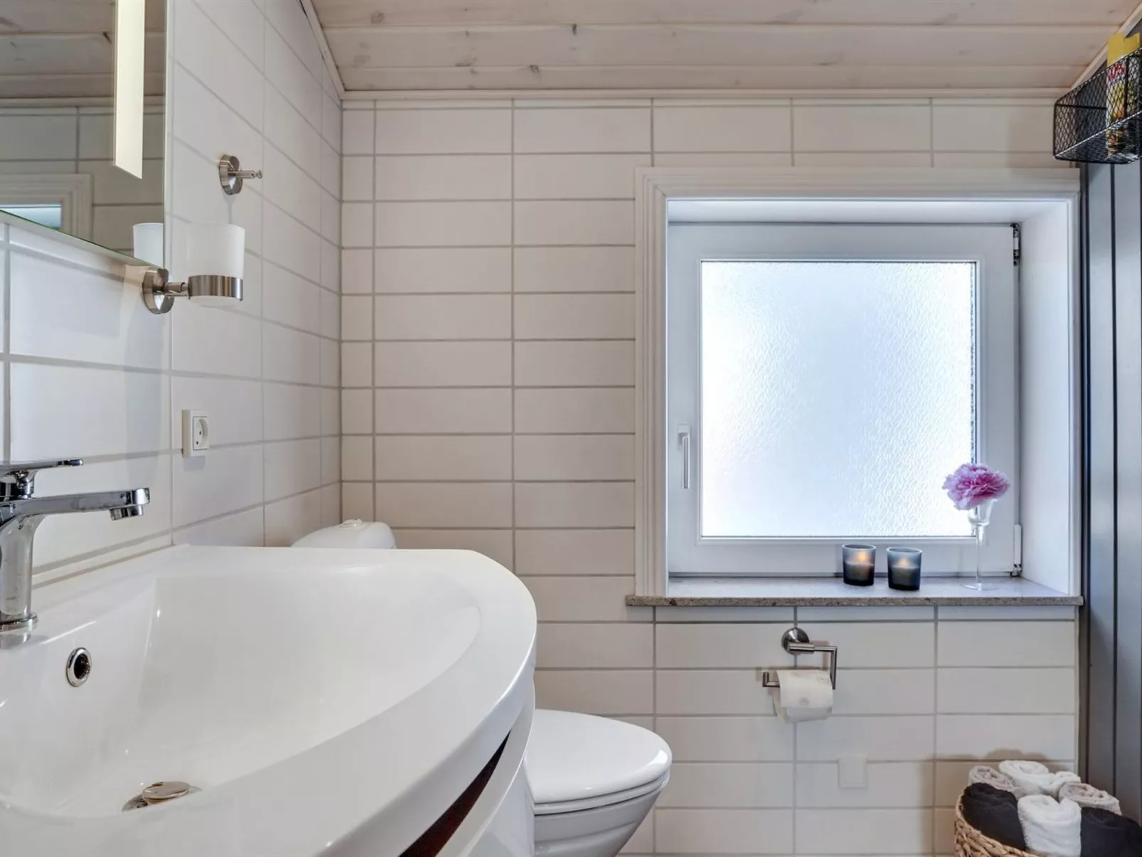 "Henning" -  from the sea-Inside